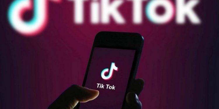 Cách làm video Tik Tok là chủ đề được nhiều người quan tâm