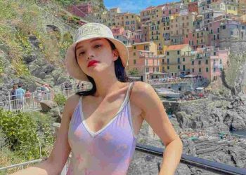 Hương Giang Idol là một trong những nghệ sĩ chuyển giới thành công