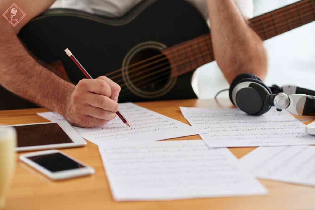 Cách để thực hành và áp dụng các kỹ năng nhạc sĩ trong việc sáng tác nhạc