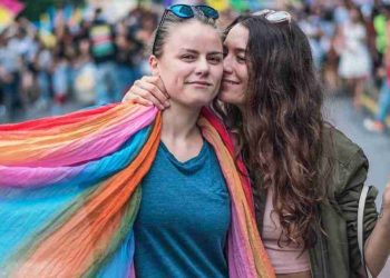 Các nhân tố ảnh hưởng đến sự phân biệt của Người Đồng Tính và Dị Tính Luyến Ái