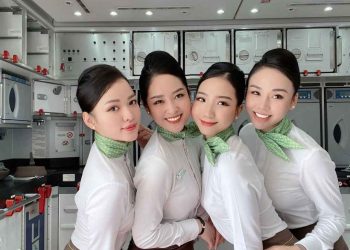 Cách tăng thu nhập và phát triển sự nghiệp khi làm tiếp viên hàng không