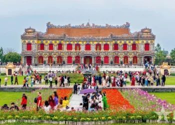 Khám phá Huế với lịch trình tối ưu cùng NVK Travel